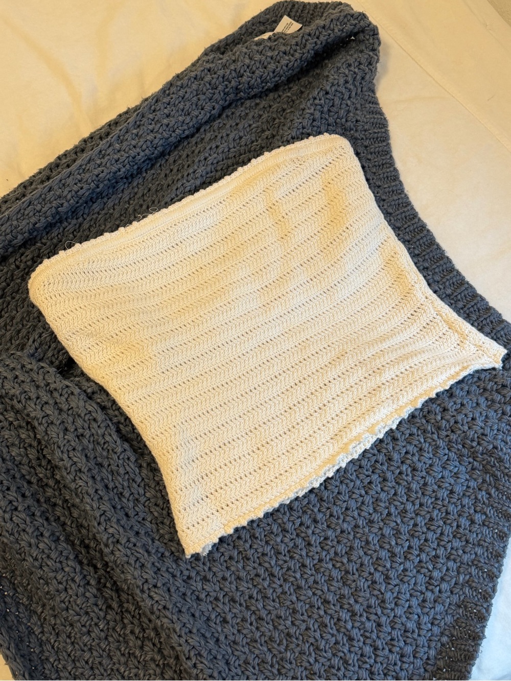 Abercrombie & Fitch Cream Off-the-Shoulder Knit Tube Top